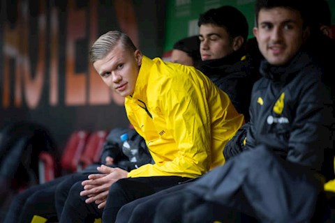 Augsburg 3-5 Dortmund Tân binh Haaland ra mắt bằng một hattrick hình ảnh 2
