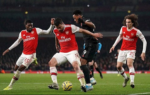 Vòng 21 Ngoại hạng Anh 2019/20: MU và Tottenham hụt bước, David Moyes ra mắt ấn tượng