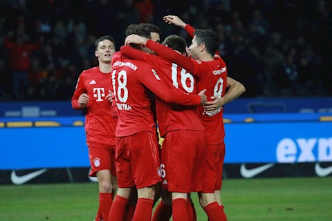 Hertha Berlin 0-4 Bayern Munich Hiệp 2 bùng nổ, Hùm xám thắng lớn hình ảnh 2