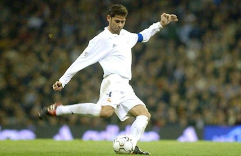 Huyền thoại kêu gọi Real Madrid tìm cách giữ Sergio Ramos hình ảnh