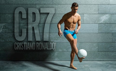 Cristiano Ronaldo vẫn giàu có nhất nhì làng bóng đá thế giới hình ảnh