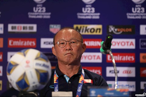 Sau kỳ nghỉ Tết, HLV Park Hang Seo sẽ theo dõi màn đối đầu giữa Công Phượng và Quang Hải