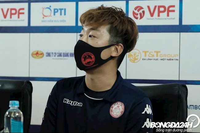 Lại thua Hà Nội, HLV Chung không vào họp báo