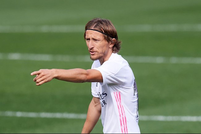 Luka Modric cam kết tương lai với Real Madrid