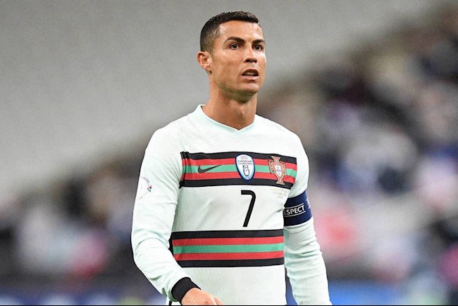 Ronaldo quá kiêu ngạo và chẳng coi các quy định ra gì