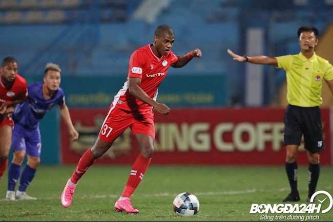 Thua vì phạt đền, HLV trưởng Bình Dương nói gì về trọng tài?