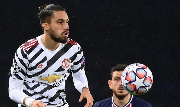 Alex Telles trấn an CĐV MU sau khi nhiễm COVID-19