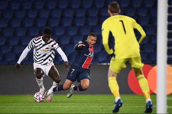 Sao Chelsea ca ngợi Tuanzebe trước thềm đại chiến với MU