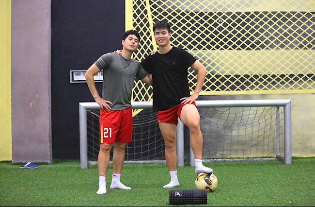 Duy Mạnh, Đình Trọng động viên nhau sớm bình phục chấn thương