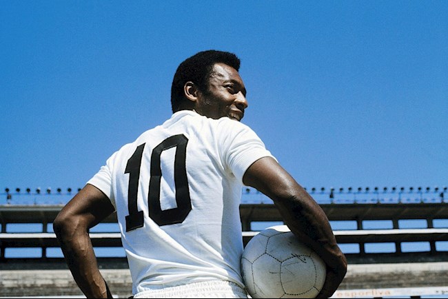 Pele: Vua bóng đá vĩ đại và những thách thức với ngôi vương trong kỷ nguyên hiện đại