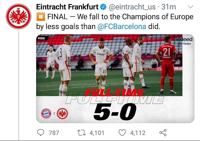  Thảm bại trước Bayern, Frankfurt lôi Barca vào cà khịa hình ảnh