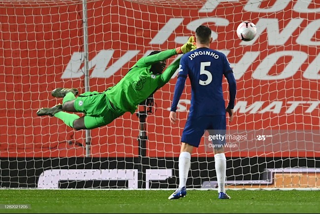 Luke Shaw chỉ ra lý do Chelsea thoát thua trước MU