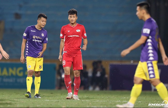 Không chỉ mất quyền tự quyết, Hà Nội tan hoang lực lượng sau trận gặp Viettel