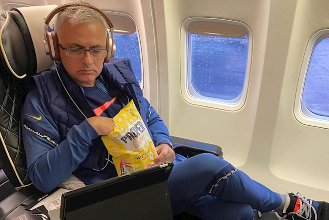 Không chỉ là bậc thầy chiến thuật, Mourinho còn là chuyên gia sống ảo