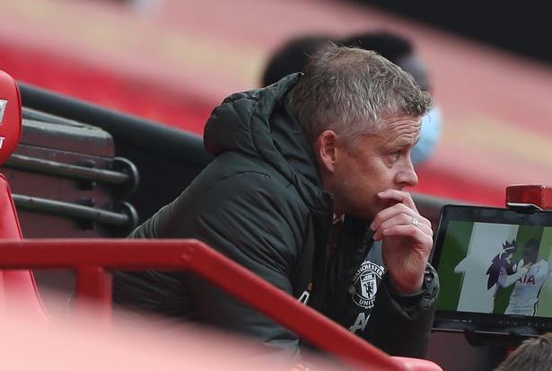 MU thua thảm Tottenham, HLV Solskjaer nâng hạng trong danh sách mất việc sớm