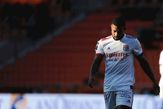 Depay đã chấp nhận hy sinh nhưng vẫn không thể đến Barcelona