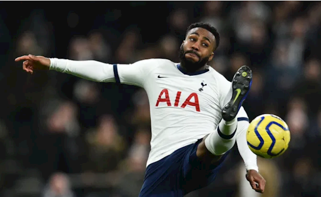 Jose Mourinho đối xử cực phũ với Danny Rose