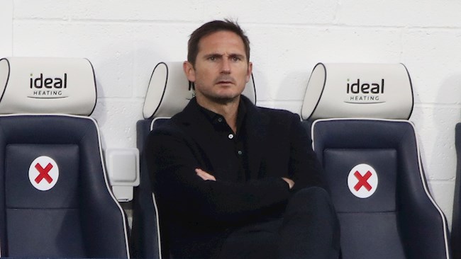Frank Lampard thừa nhận làm HLV còn khó hơn làm huyền thoại