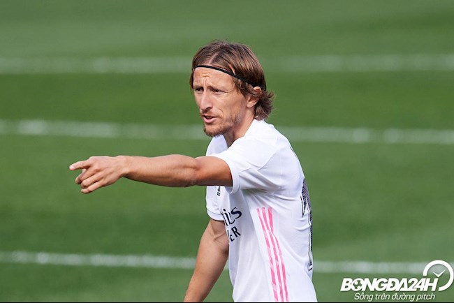 Tiểu sử cầu thủ Luka Modric tiền vệ câu lạc bộ Real Madrid hình ảnh