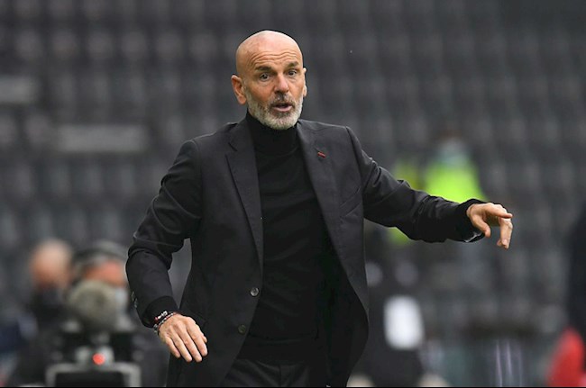 AC Milan nhận tin sét đánh từ HLV Stefano Pioli hình ảnh
