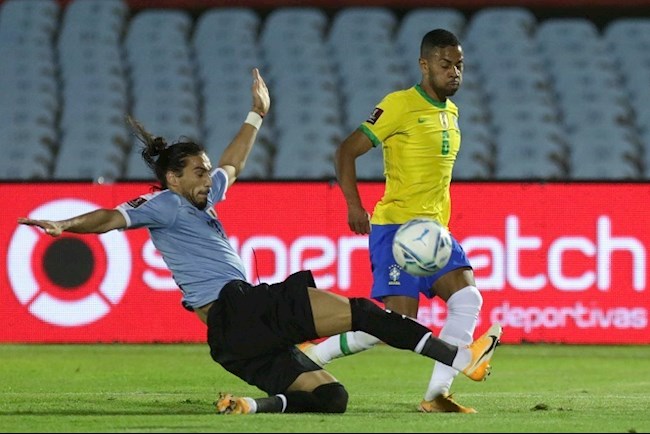 Hậu vệ Renan Lodi gây ấn tượng trong màu áo ĐT Brazil hình ảnh