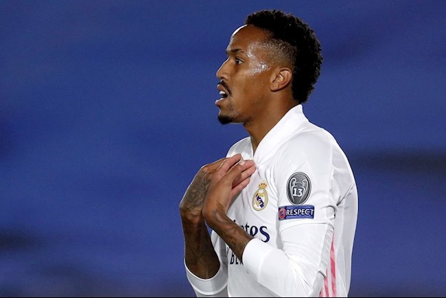 Trung vệ Real Madrid dương tính với Covid-19