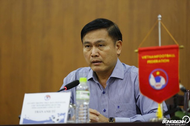 Chu tich kiem Tong giam doc VPF Tran Anh Tu