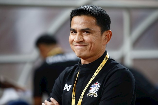 Bầu Đức: Kiatisak và Công Phượng sẽ kéo khán giả trở lại