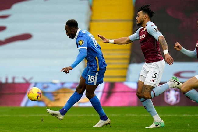 Thánh lốp Welbeck lập siêu phẩm lốp bóng