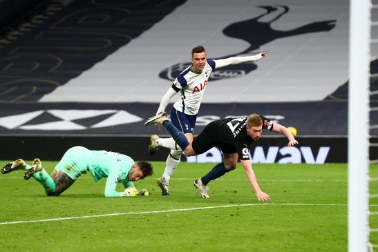 Hình ảnh đáng thương của De Bruyne trong thất bại của Man City