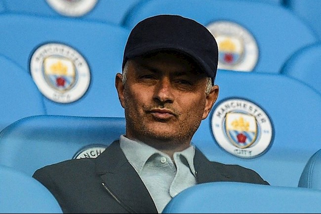 Mourinho bất ngờ khiêm tốn sau khi quật ngã Man City