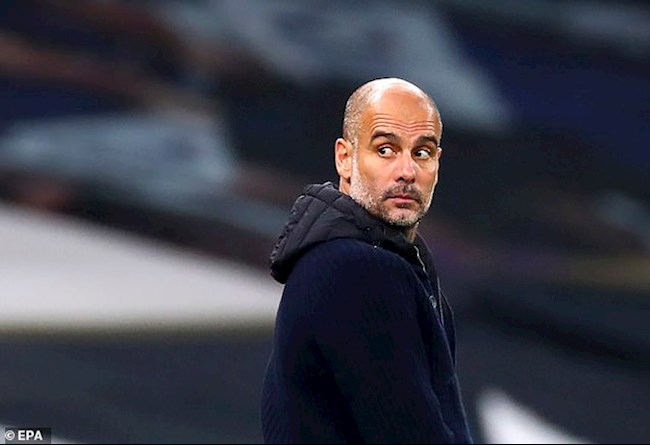 Pep lên tiếng đáp trả chỉ trích gây sức ép với trọng tài