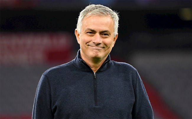 Mượn Europa League, Mourinho gọi Klopp là ‘tấm chiếu mới’