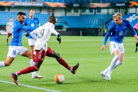 Tiền đạo Nicolas Pepe tỏa sáng rực rỡ ở Europa League hình ảnh