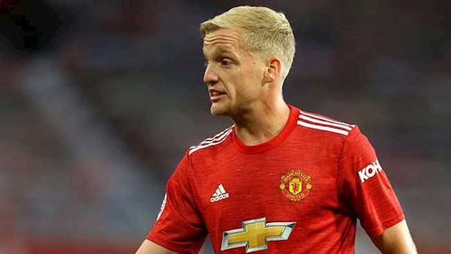 Sau De Gea, tới lượt Van de Beek khiến Solskjaer như ngồi trên đống lửa
