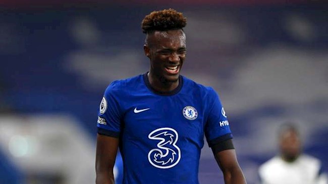 Tammy Abraham bị chê tơi bời vì dứt điểm kém trước Spurs