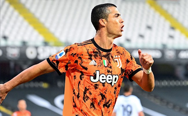 “Juventus hạnh phúc vì có Ronaldo trong đội, cũng như mọi CLB khác!”