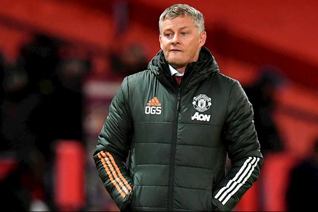Sự bảo vệ từ những người đồng đội cũ cũng khó cứu được Solskjaer