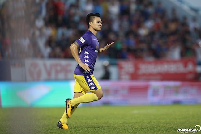 VIDEO: Quang Hải ghi bàn thắng rất sớm cho Hà Nội FC