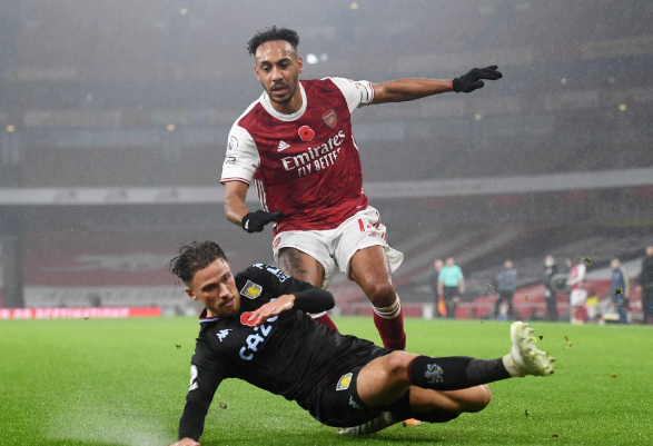 Arsenal thua đau Villa, Aubameyang lần đầu tiên bất lực hình ảnh