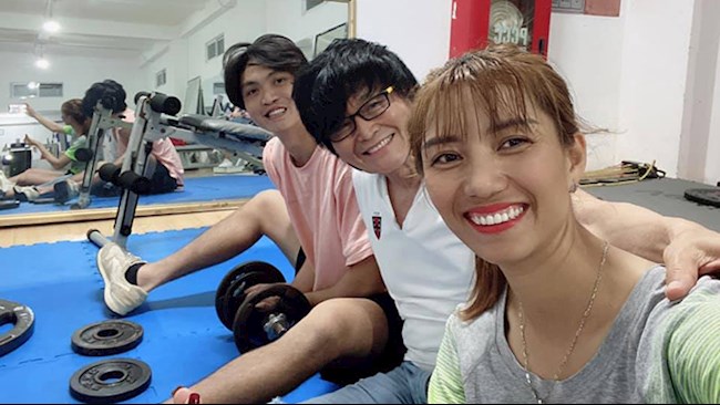 Sợ tái phát chấn thương, tiền vệ Tuấn Anh tái hợp thần y Choi Ju Young