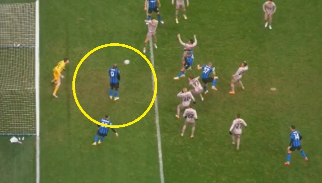 Bật cười với tình huống khiến Inter bị loại của Lukaku hình ảnh