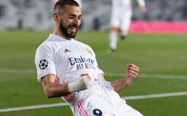 Karim Benzema lên tiếng khi sánh ngang với Roberto Carlos