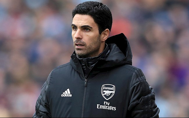 Jamie Carragher: "Mikel Arteta cần thêm thời gian và sự can đảm"