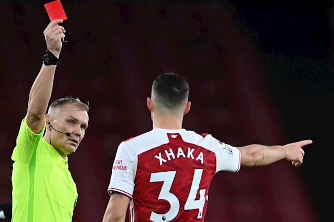 Cựu sao MU khuyên Xhaka nên tự động rời Arsenal