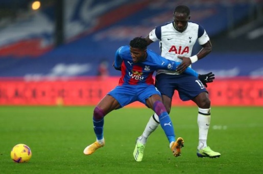 Patrice Evra đánh giá cực cao tiền vệ Moussa Sissoko hình ảnh
