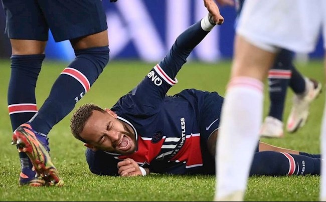 Neymar đối diện nguy cơ chấn thương sau trận thua Lyon hình ảnh