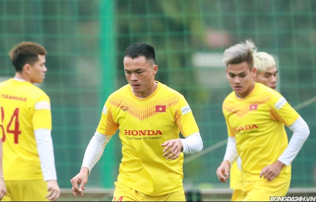 Tân binh ĐT Việt Nam bất ngờ khi được thầy Park gọi lên tuyển