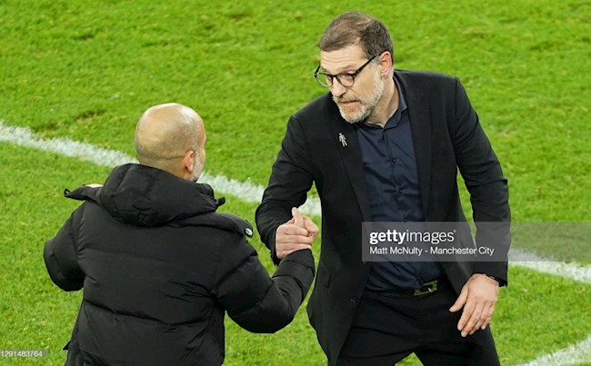 Vừa cầm hoà Man City, West Brom chuẩn bị… sa thải HLV