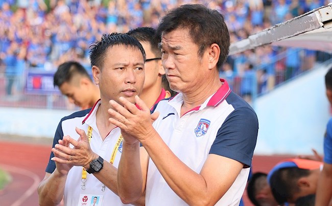 HLV Phan Thanh Hùng viết tâm thư xúc động gửi tới CLB Quảng Ninh